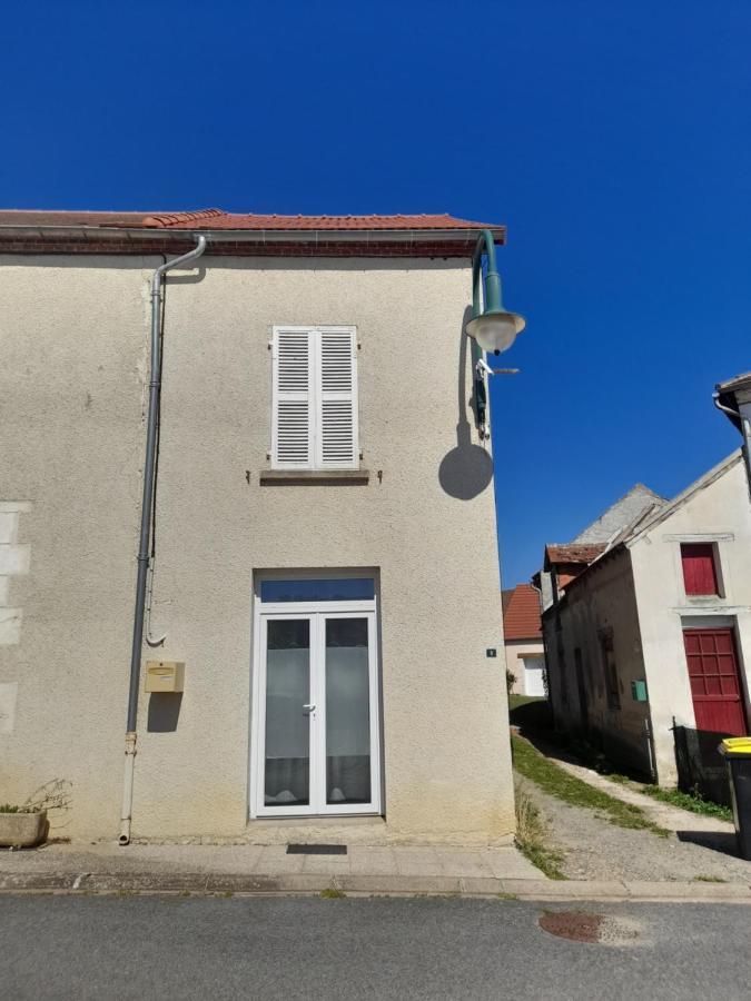 Maison "Chez Barbara" 6-8Personnes Lalizolle Esterno foto